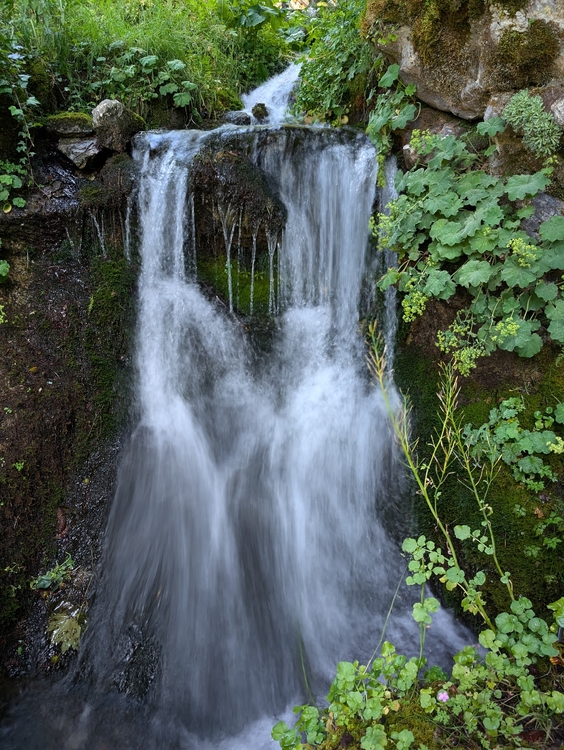 PXL_20240720_122012478.LONG_EXPOSURE-01.COVER.jpg