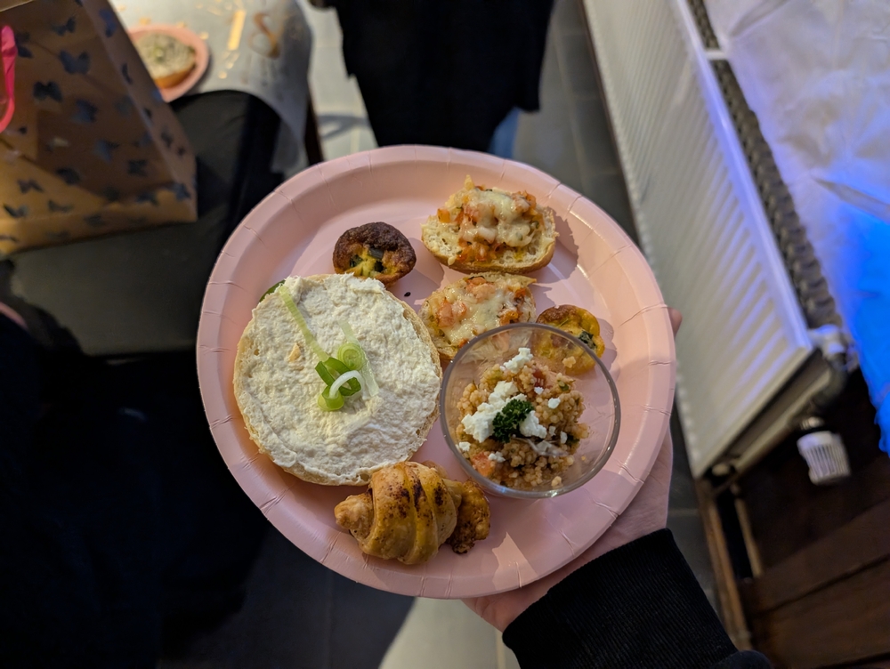 PXL_20241025_175733656.RAW-01.COVER.jpg