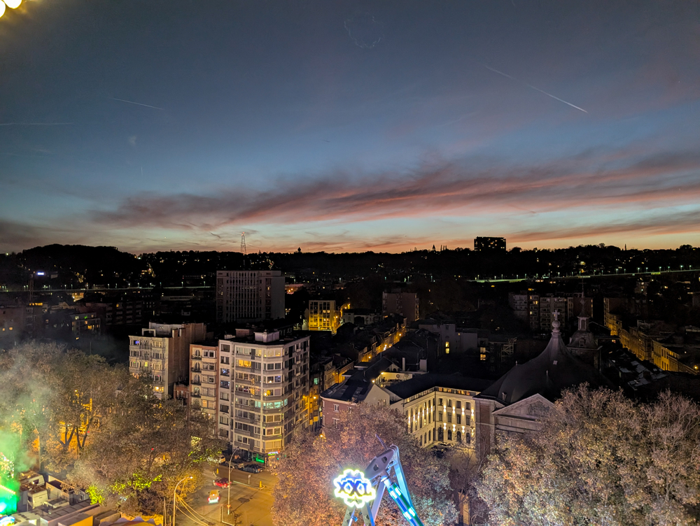 PXL_20241026_171004648.RAW-01.COVER.jpg