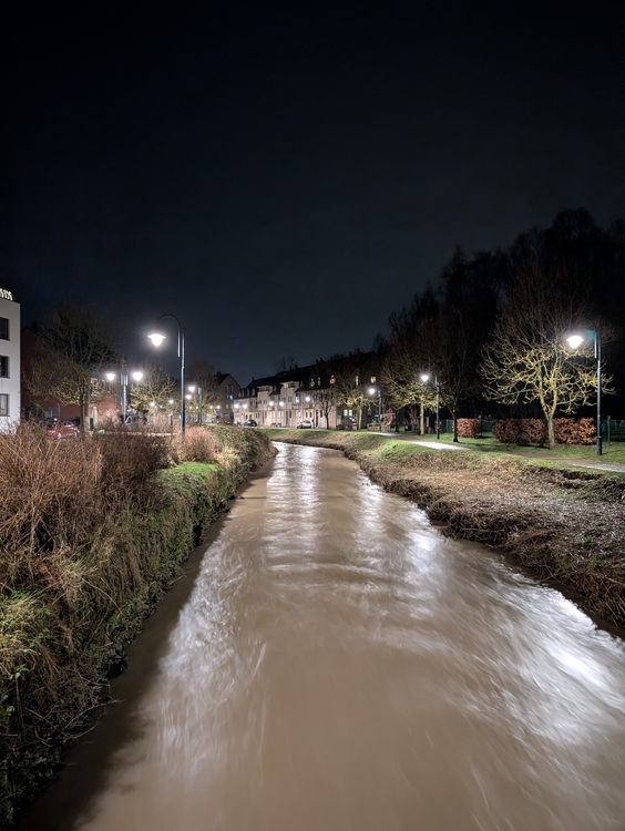 PXL_20250126_172905079.LONG_EXPOSURE-01.COVER.thumb.jpg.93b92afde4be44b3abce88779ac5189c.jpg